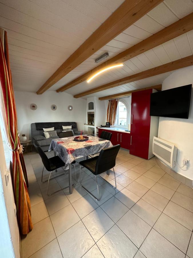 Maison De Vacances Avec Amarre Empuriabrava Bagian luar foto